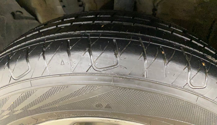 2023 KIA SELTOS HTK PLUS 1.5 DIESEL IMT, Diesel, Manual, 79,789 km, Left Front Tyre Tread