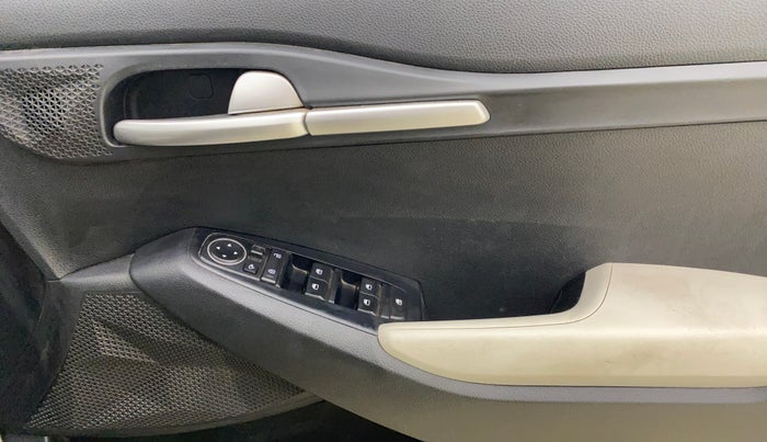 2023 KIA SELTOS HTK PLUS 1.5 DIESEL IMT, Diesel, Manual, 79,789 km, Driver Side Door Panels Control