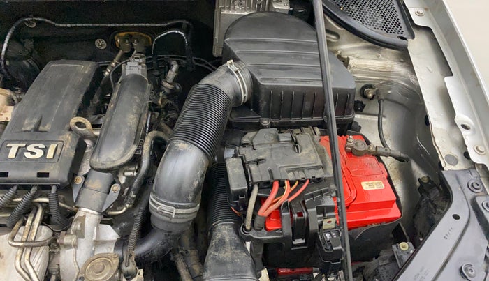 2016 Volkswagen Vento HIGHLINE PETROL AT, Petrol, Automatic, 52,937 km, Engine View - Left