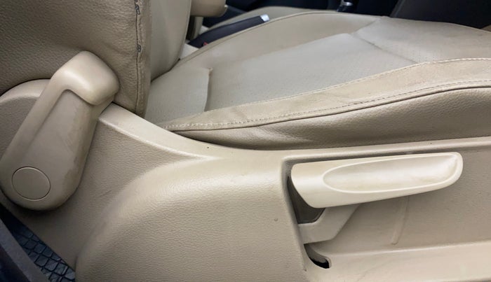 2016 Volkswagen Vento HIGHLINE PETROL AT, Petrol, Automatic, 52,937 km, Driver Side Adjustment Panel