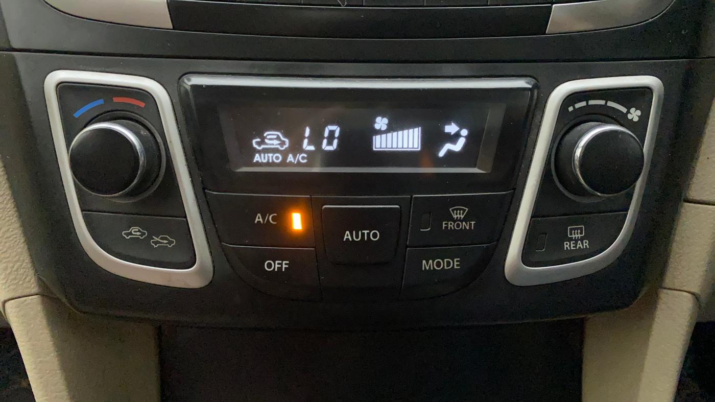 2014 Maruti Ciaz VXI, Petrol, Manual, 58,634 km, Automatic Climate Control