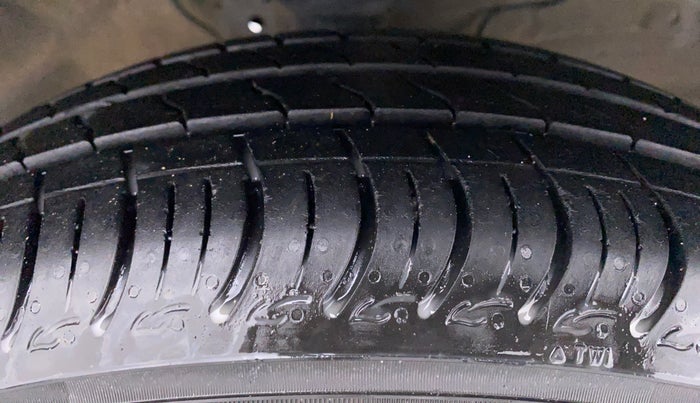 2020 Maruti S PRESSO VXI PLUS, Petrol, Manual, 11,184 km, Right Front Tyre Tread