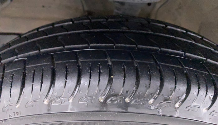 2020 Maruti S PRESSO VXI PLUS, Petrol, Manual, 11,184 km, Left Front Tyre Tread