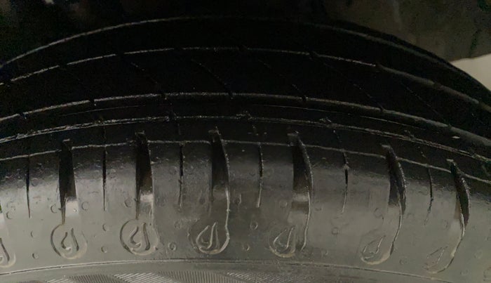 2020 Renault Kwid RXL, Petrol, Manual, 41,196 km, Left Rear Tyre Tread