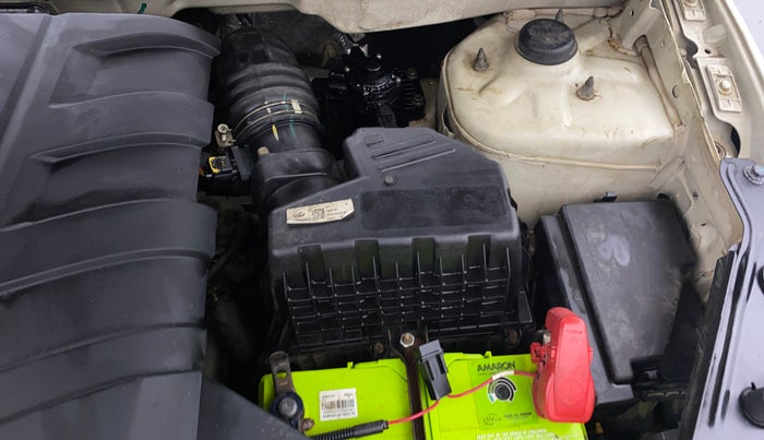 2019 Mahindra XUV500 W9, Diesel, Manual, 66,370 km, Engine View - Left