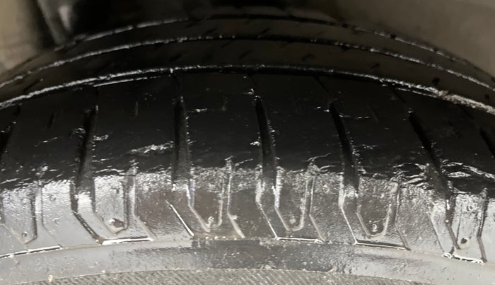 2019 Hyundai Verna 1.6 VTVT SX + AT, Petrol, Automatic, 48,992 km, Right Rear Tyre Tread