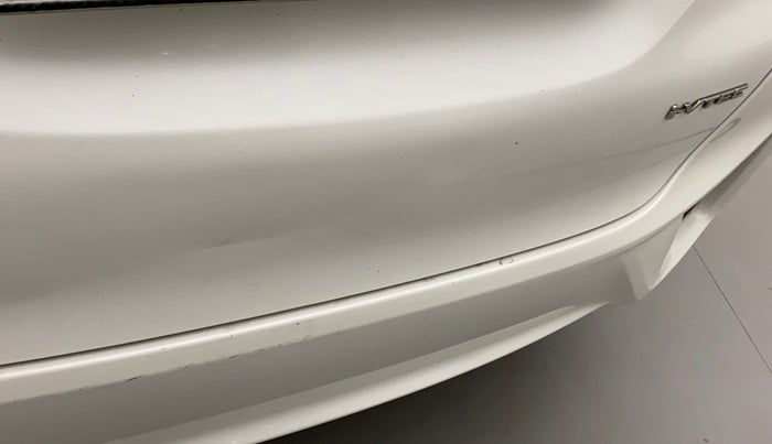 2018 Honda Jazz 1.2L I-VTEC VX, CNG, Manual, 1,04,560 km, Dicky (Boot door) - Slightly dented