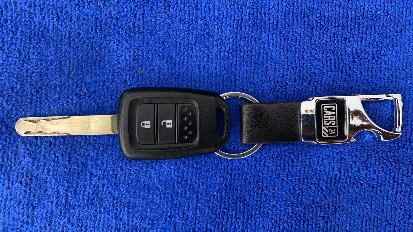2018 Honda Jazz 1.2L I-VTEC VX, CNG, Manual, 1,04,560 km, Key Close Up