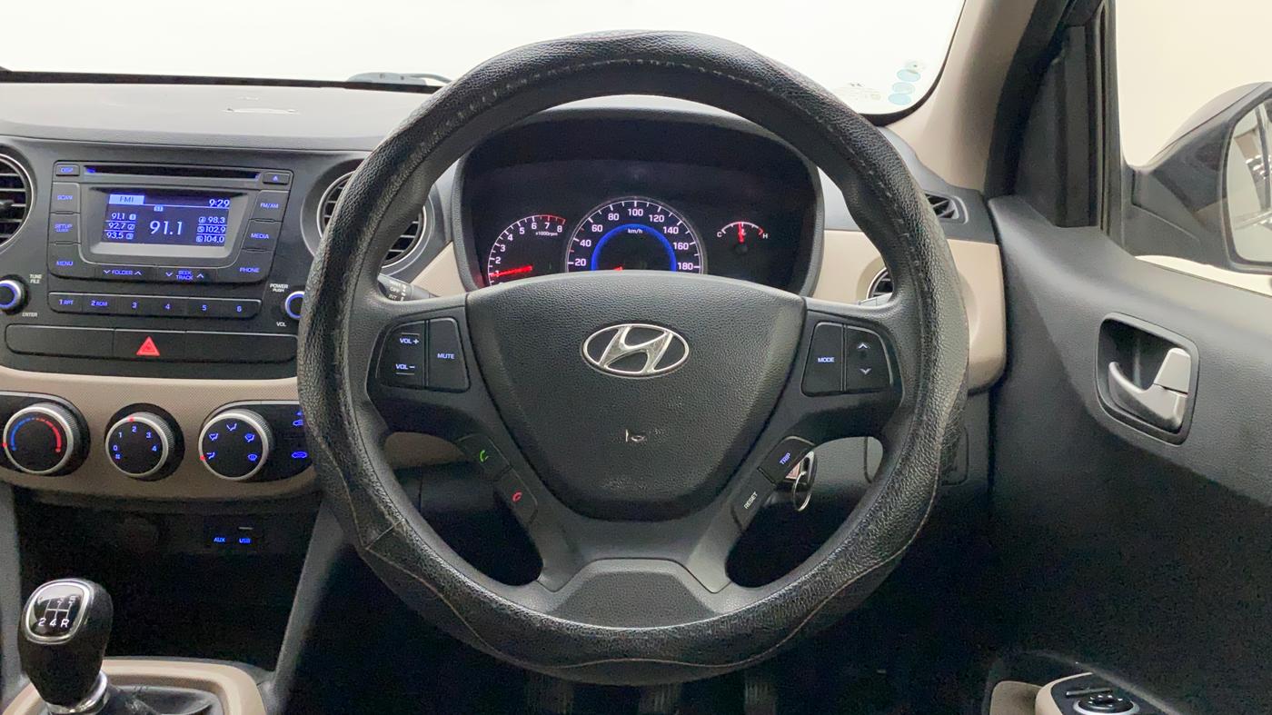 2015 Hyundai Grand i10 SPORTZ 1.2 KAPPA VTVT, Petrol, Manual, 94,090 km, Steering Wheel Close Up