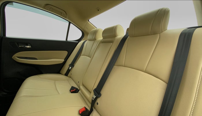 2022 Honda City 1.5L I-VTEC ZX CVT, Petrol, Automatic, 5,388 km, Right Side Rear Door Cabin