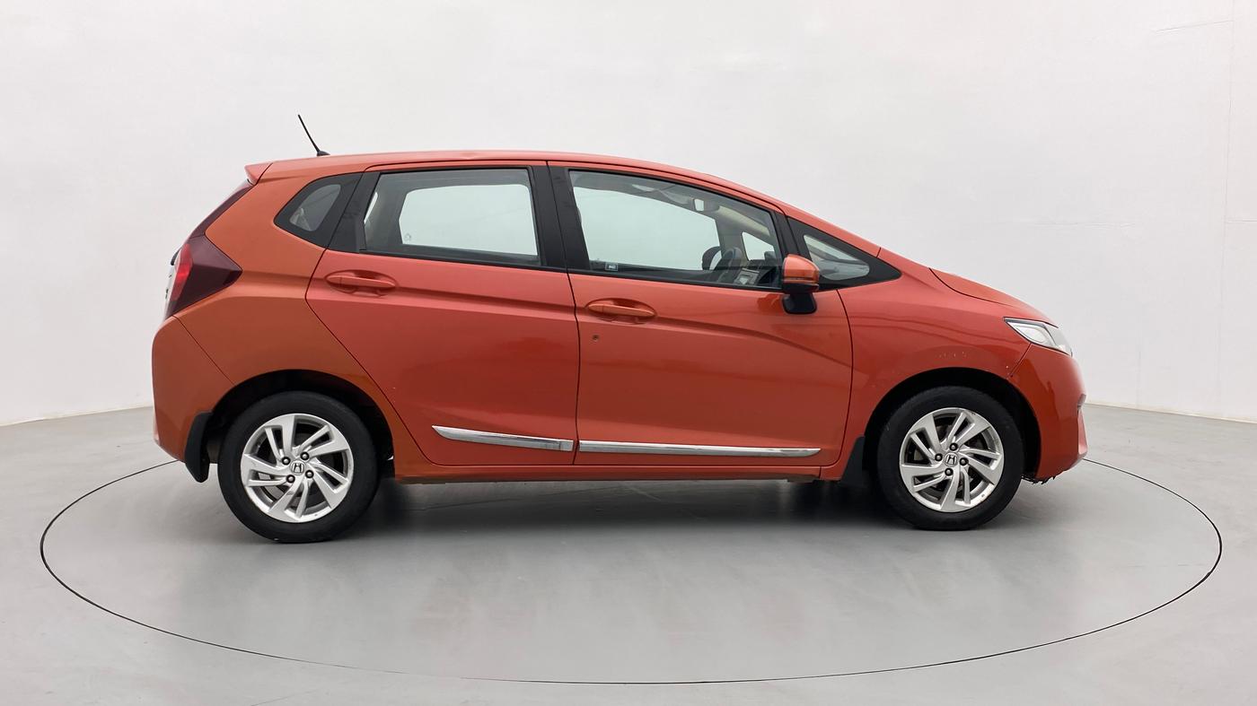 2016 Honda Jazz 1.5L I-DTEC V, Diesel, Manual, 98,324 km, Right Side View