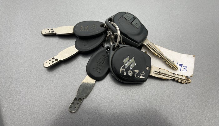 2017 Maruti Wagon R 1.0 VXI, Petrol, Manual, 73,694 km, Key Close Up