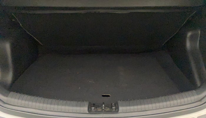 2019 Hyundai Grand i10 SPORTZ 1.2 KAPPA VTVT DUAL TONE, Petrol, Manual, 12,728 km, Boot Inside