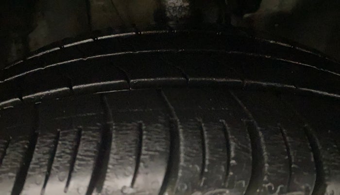2021 Tata ALTROZ XZ PETROL, Petrol, Manual, 11,851 km, Right Front Tyre Tread