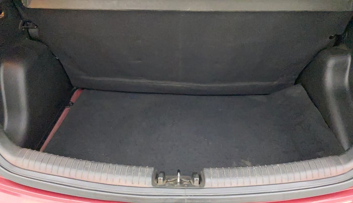 2013 Hyundai Grand i10 ASTA (O) 1.2 KAPPA VTVT, Petrol, Manual, 1,17,857 km, Boot Inside