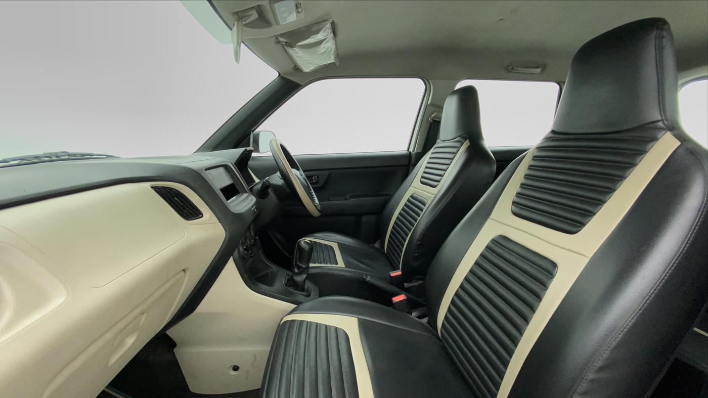 2020 Maruti New Wagon-R LXI CNG 1.0, CNG, Manual, 41,887 km, Right Side Front Door Cabin