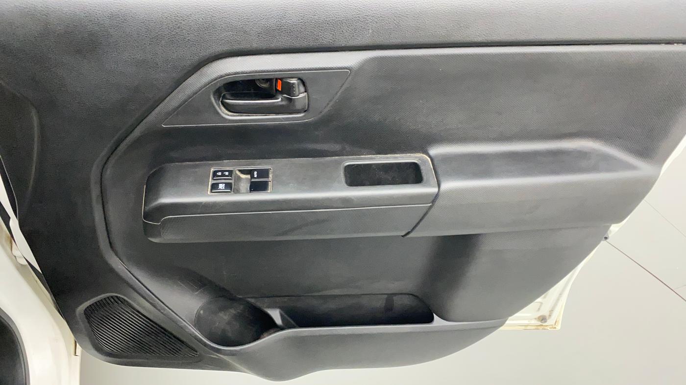 2020 Maruti New Wagon-R LXI CNG 1.0, CNG, Manual, 41,887 km, Driver Side Door Panels Control