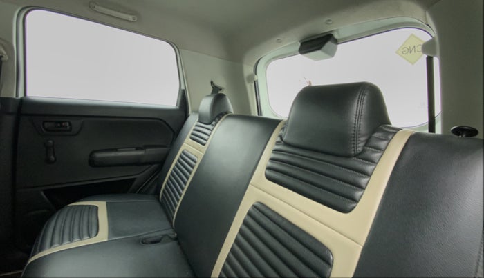 2020 Maruti New Wagon-R LXI CNG 1.0, CNG, Manual, 41,887 km, Right Side Rear Door Cabin
