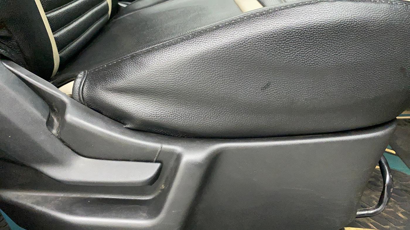 2020 Maruti New Wagon-R LXI CNG 1.0, CNG, Manual, 41,887 km, Driver Side Adjustment Panel