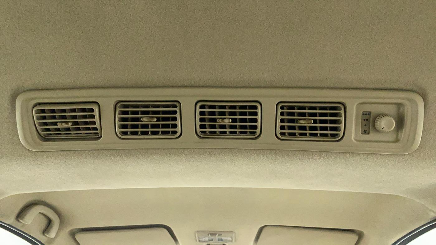 2013 Maruti Ertiga VXI, Petrol, Manual, 33,752 km, Rear AC Vents