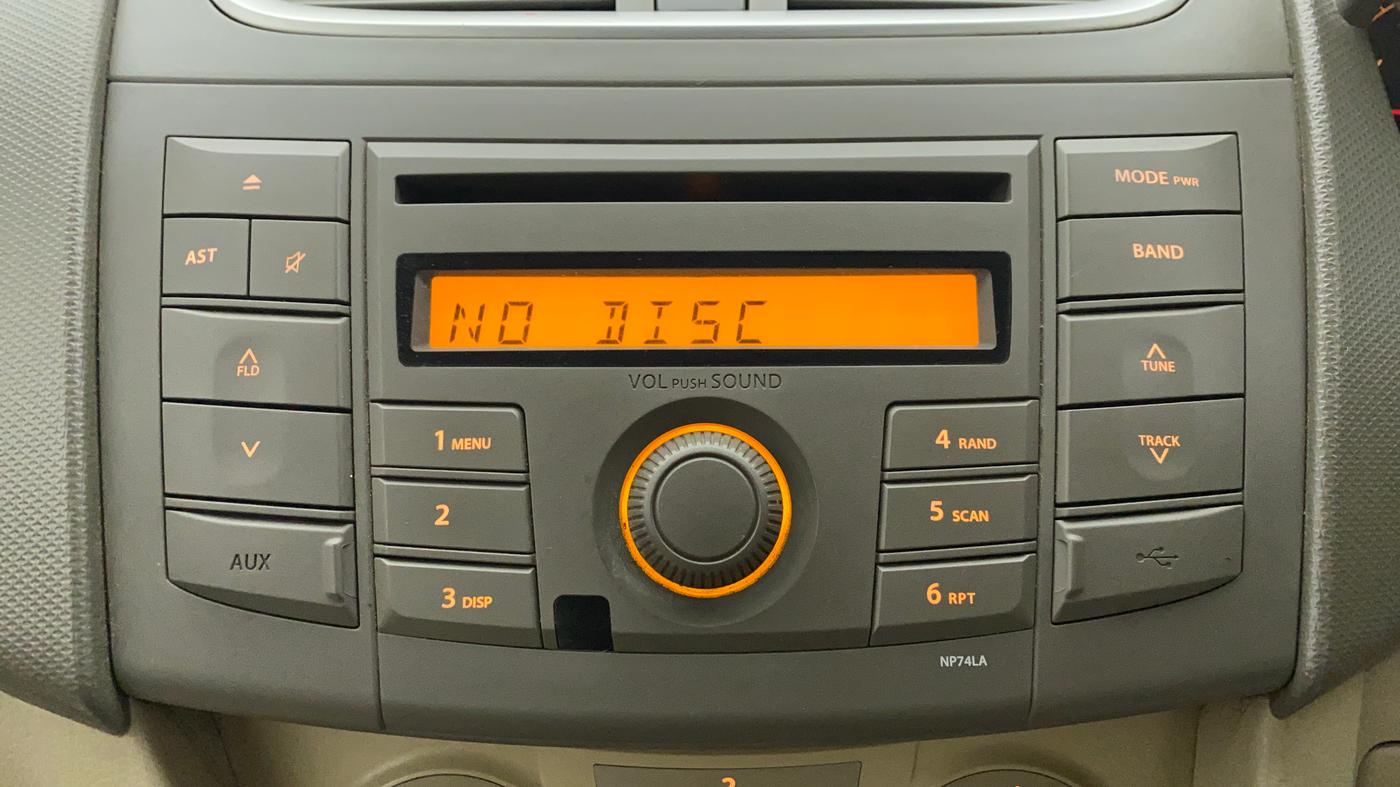 2013 Maruti Ertiga VXI, Petrol, Manual, 33,752 km, Infotainment System