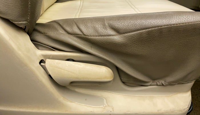 2013 Maruti Ertiga VXI, Petrol, Manual, 33,752 km, Driver Side Adjustment Panel