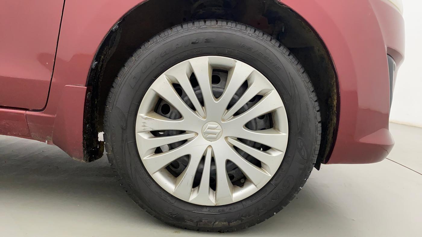 2013 Maruti Ertiga VXI, Petrol, Manual, 33,752 km, Right Front Wheel