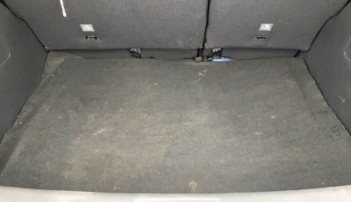 2021 Nissan MAGNITE XV PREMIUM TURBO CVT DUAL TONE, Petrol, Automatic, 40,926 km, Boot Inside