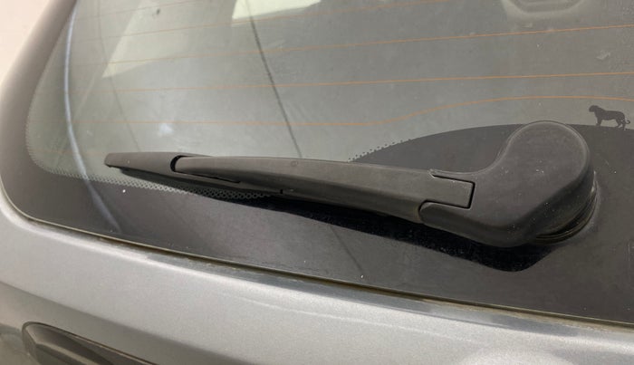2022 Tata NEXON XZA PLUS (O) PETROL DUAL TONE, Petrol, Automatic, 41,201 km, Rear Wiper