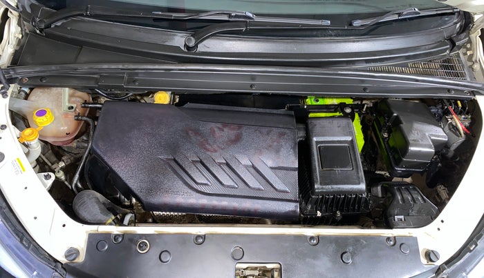 2020 Mahindra MARAZZO M 6 + 8 STR, Diesel, Manual, 87,670 km, Engine View