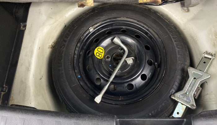 2016 Maruti Swift ZXI, Petrol, Manual, 99,786 km, Spare Tyre