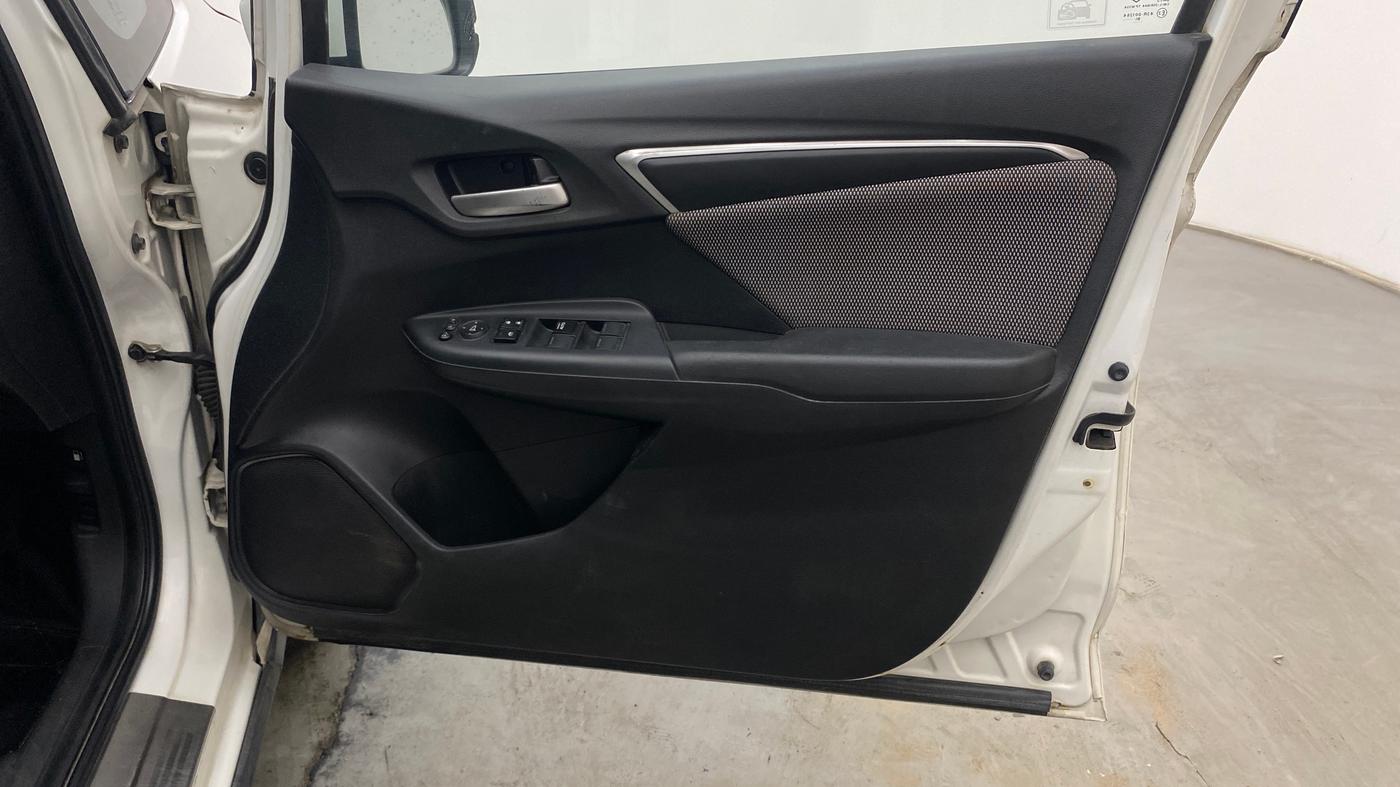 2018 Honda WR-V 1.2L I-VTEC VX MT, Petrol, Manual, 1,16,644 km, Driver Side Door Panels Control