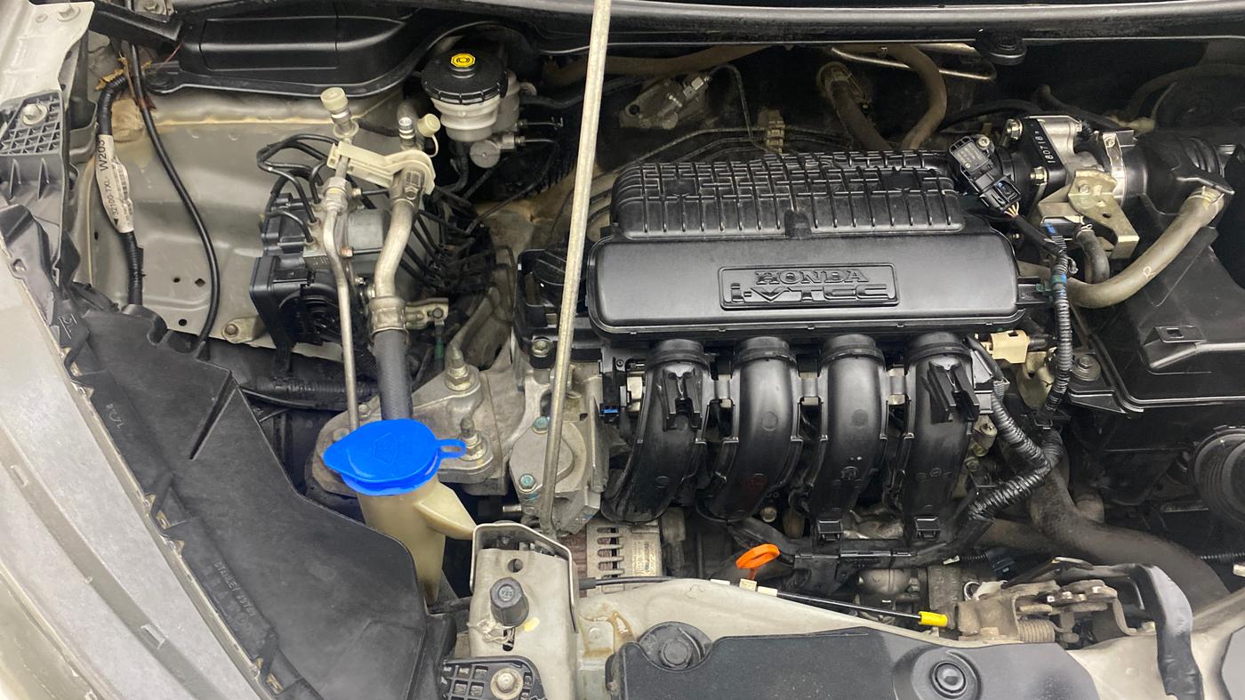 2018 Honda WR-V 1.2L I-VTEC VX MT, Petrol, Manual, 1,16,644 km, Engine View - Right