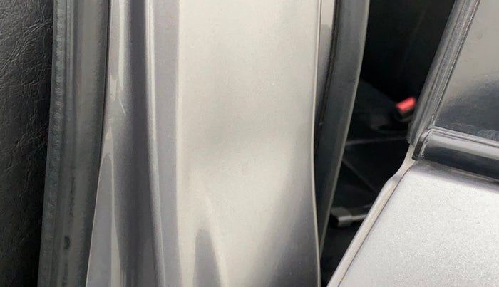 2012 Maruti Swift VDI, Diesel, Manual, 1,02,424 km, Left B pillar - Slightly dented