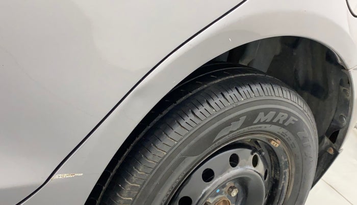 2012 Maruti Swift VDI, Diesel, Manual, 1,02,424 km, Left quarter panel - Minor scratches