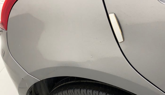 2012 Maruti Swift VDI, Diesel, Manual, 1,02,424 km, Right quarter panel - Slightly dented