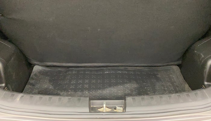 2012 Maruti Swift VDI, Diesel, Manual, 1,02,424 km, Boot Inside