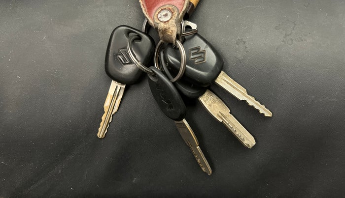 2015 Maruti Alto K10 LXI CNG, CNG, Manual, 1,23,162 km, Key Close Up