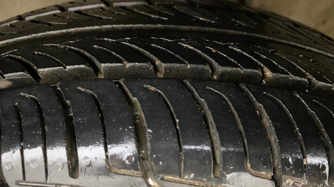 2018 Maruti Alto K10 VXI (O) AMT, CNG, Automatic, 33,988 km, Left Front Tyre Tread
