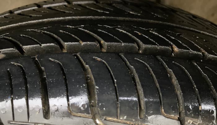 2018 Maruti Alto K10 VXI (O) AMT, CNG, Automatic, 33,988 km, Left Front Tyre Tread