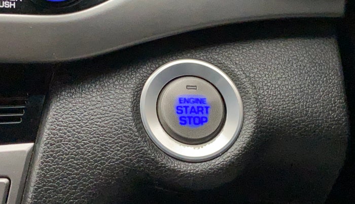 2016 Hyundai New Elantra 1.6 SX (O) AT DIESEL, Diesel, Automatic, 99,120 km, Keyless Start/ Stop Button