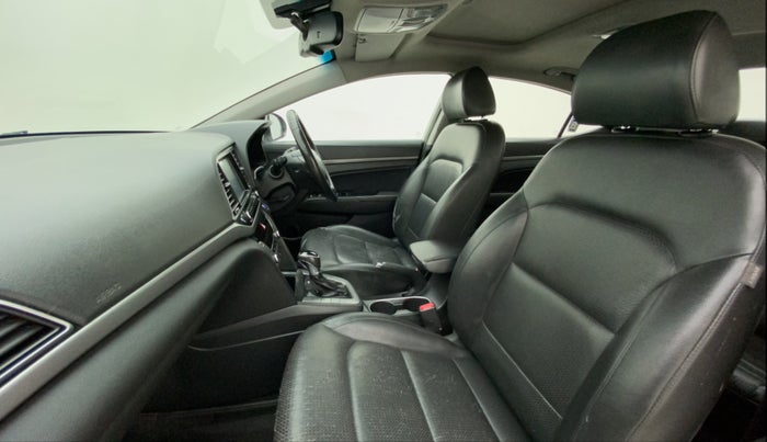 2016 Hyundai New Elantra 1.6 SX (O) AT DIESEL, Diesel, Automatic, 99,120 km, Right Side Front Door Cabin