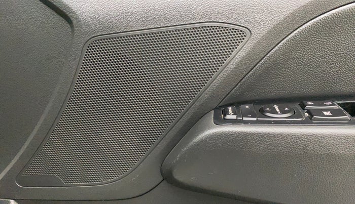 2016 Hyundai New Elantra 1.6 SX (O) AT DIESEL, Diesel, Automatic, 99,120 km, Speaker