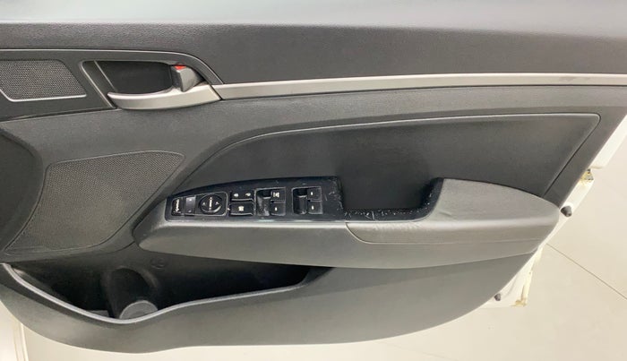 2016 Hyundai New Elantra 1.6 SX (O) AT DIESEL, Diesel, Automatic, 99,120 km, Driver Side Door Panels Control