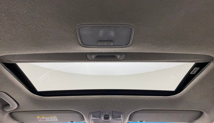 2016 Hyundai New Elantra 1.6 SX (O) AT DIESEL, Diesel, Automatic, 99,120 km, Moonroof/ Sunroof