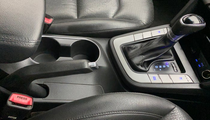 2016 Hyundai New Elantra 1.6 SX (O) AT DIESEL, Diesel, Automatic, 99,120 km, Gear Lever