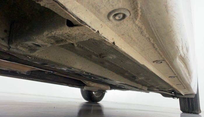 2016 Hyundai New Elantra 1.6 SX (O) AT DIESEL, Diesel, Automatic, 99,120 km, Right Side Underbody