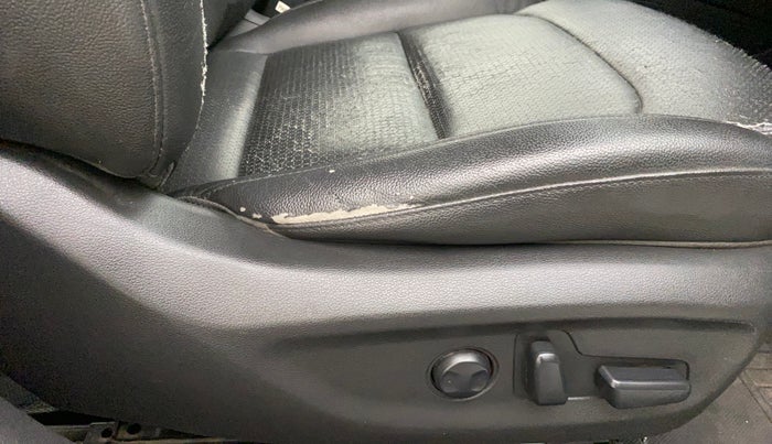 2016 Hyundai New Elantra 1.6 SX (O) AT DIESEL, Diesel, Automatic, 99,120 km, Driver Side Adjustment Panel