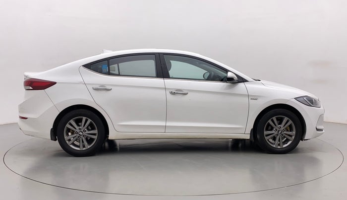 2016 Hyundai New Elantra 1.6 SX (O) AT DIESEL, Diesel, Automatic, 99,120 km, Right Side View