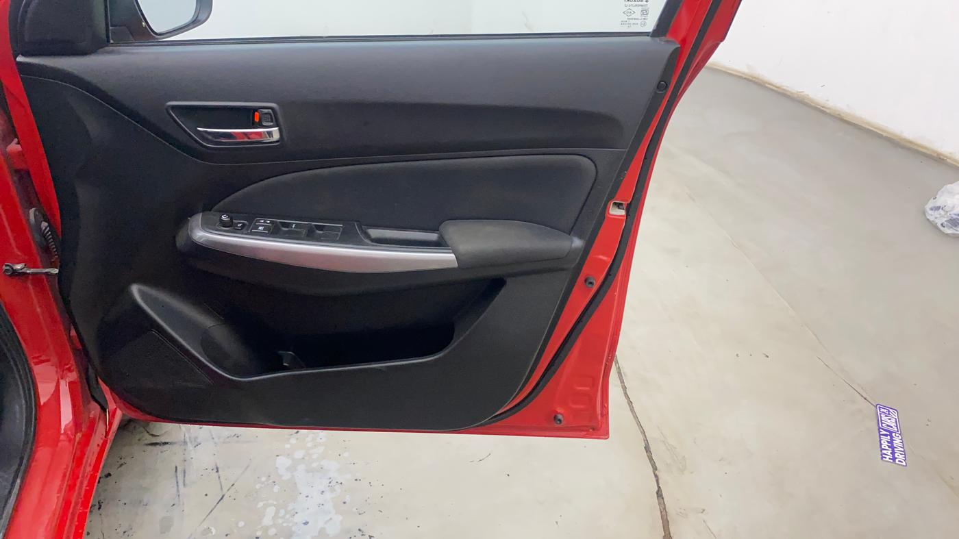 2020 Maruti Swift ZXI AMT, Petrol, Automatic, 44,694 km, Driver Side Door Panels Control